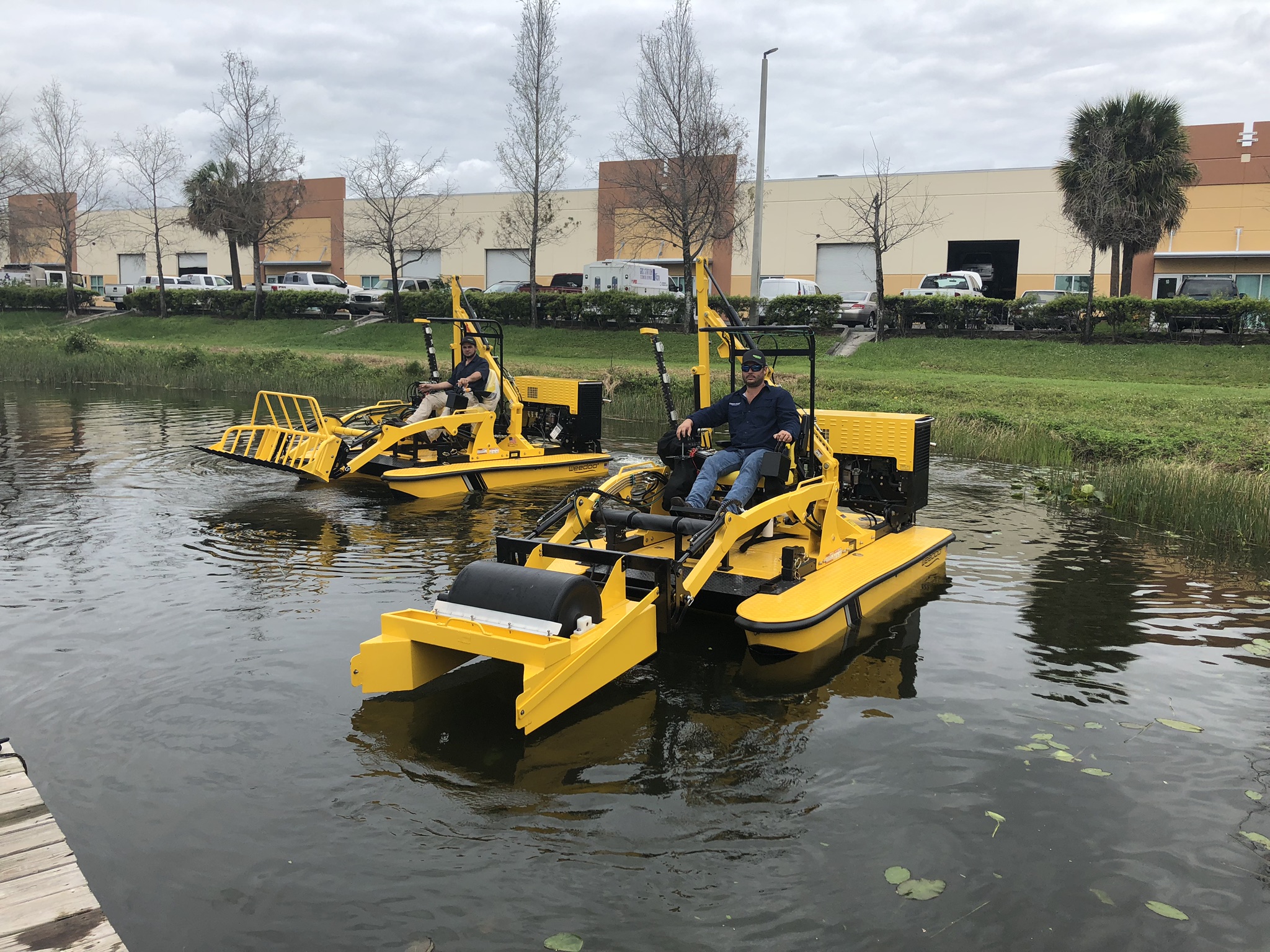 Weedooboats - oil skimmer boats