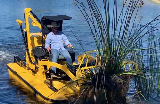 Weedooboats - workboat-bullrush-removal