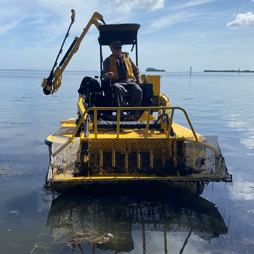 Weedooboats - aquatic seaweed harvester
